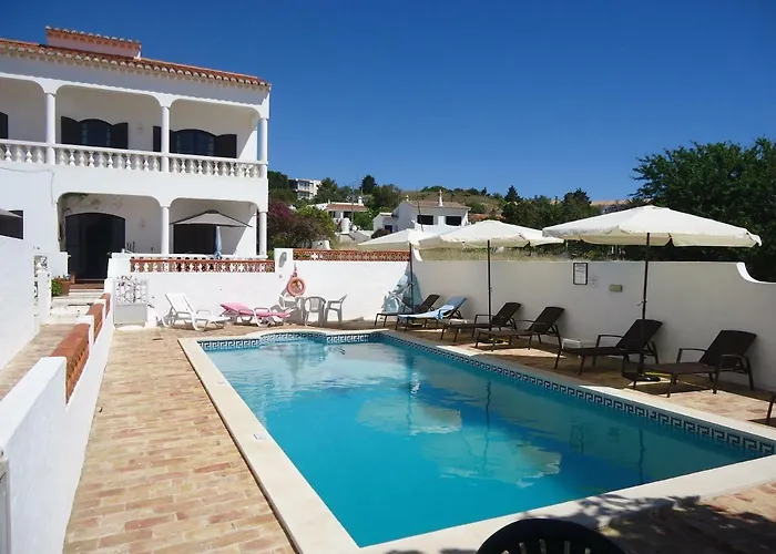 Casa Praia Mar, Lagos - Beachfront Apartments At The Meia Praia