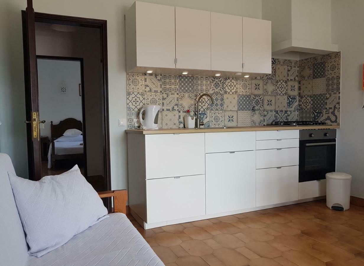 Casa Praia Mar, - Beachfront At The Meia Praia Appartement Lagos