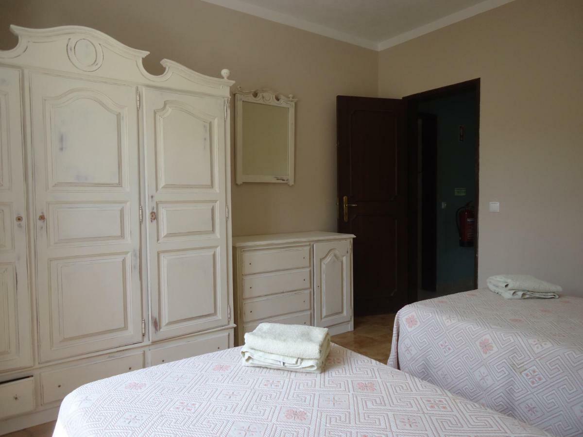 Casa Praia Mar, - Beachfront At The Meia Praia Appartement