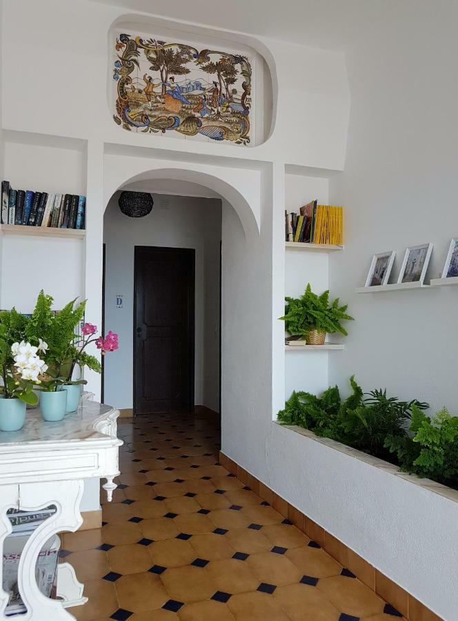 Appartement Casa Praia Mar, - Beachfront At The Meia Praia *
